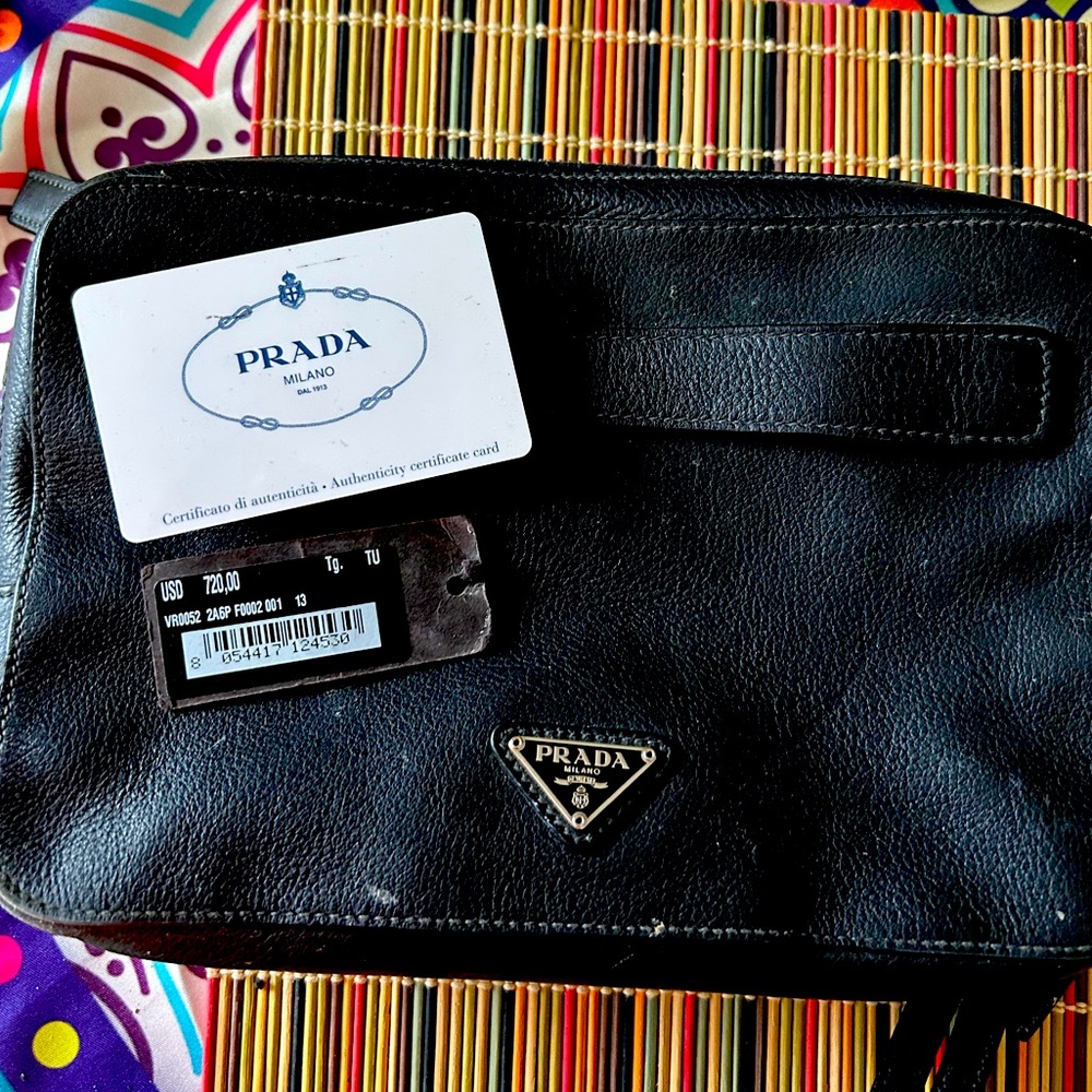 PRADA organizer